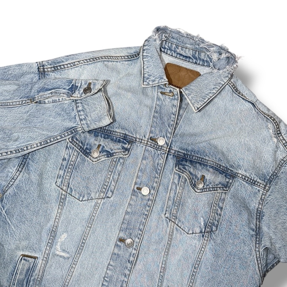American Eagle Denim Jacket Sz Small Trucker‎ Type III 3 Ripped Distressing Long